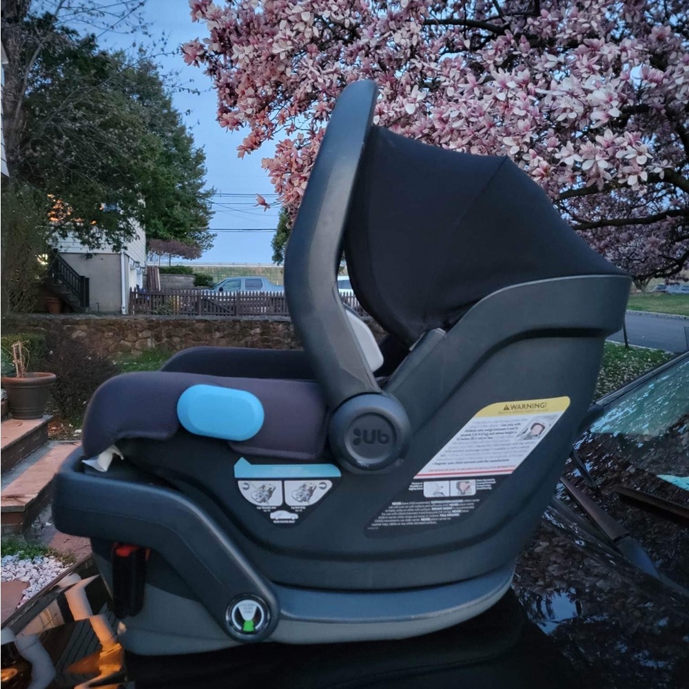Uppababy Mesa Infant Car Seat